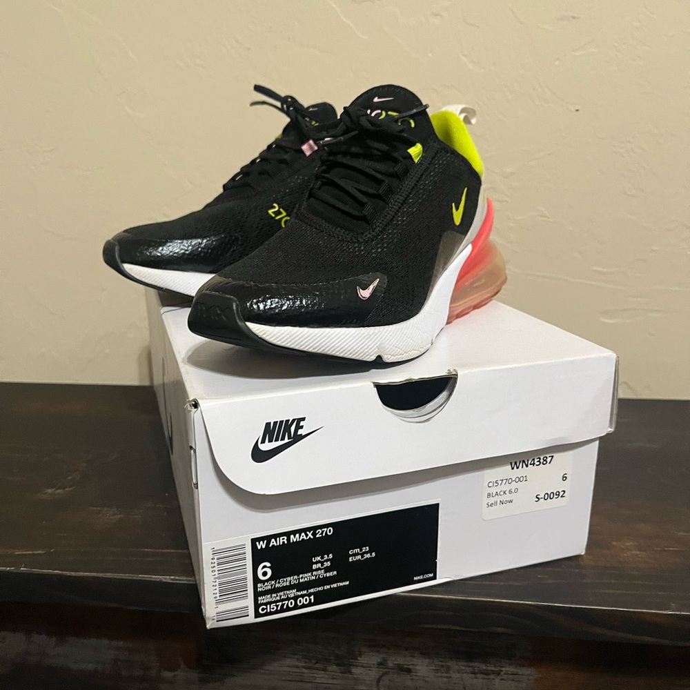 Nike Women’s Air Max 270 “Black/Cyber‑Pink Rise” AND 5 GAP ACTIVE SHIRTS!!